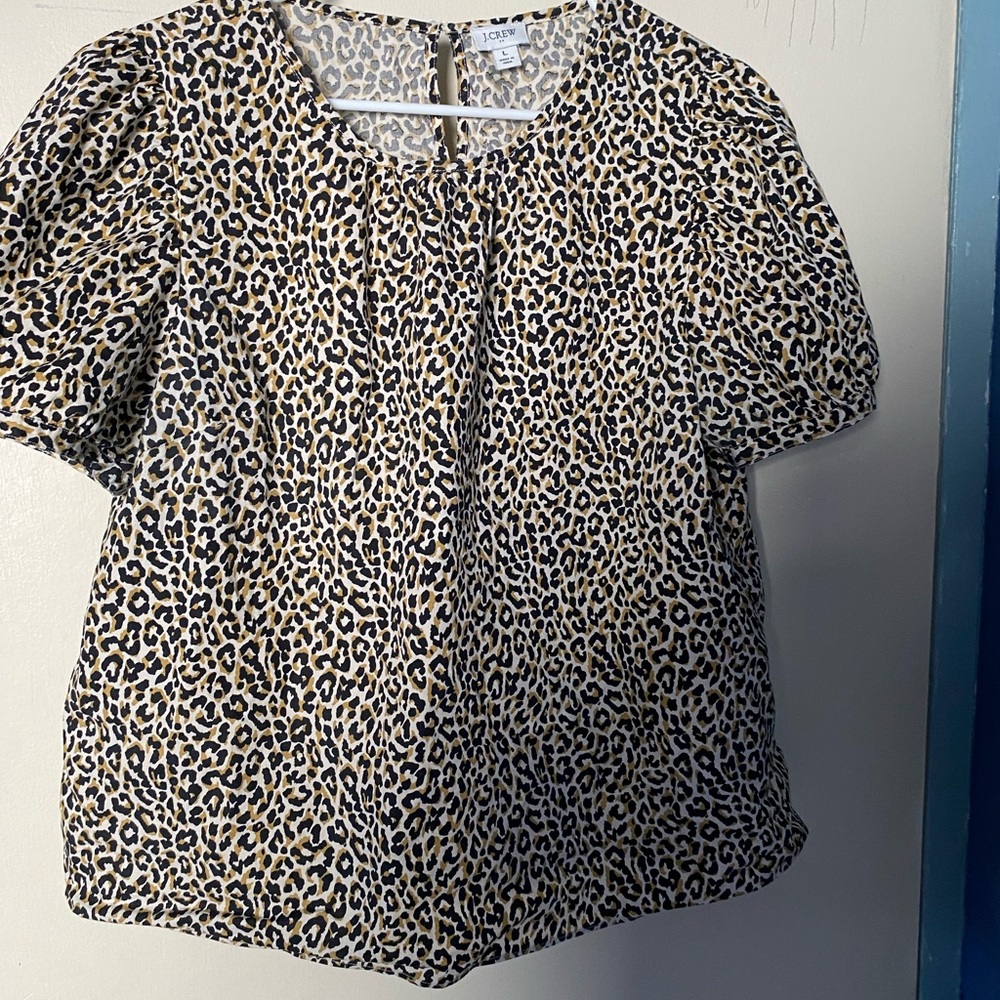 J.crew Puff sleeve top animal print large